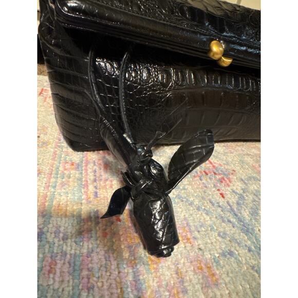 Brahmin Black Croc Embossed Leather Clutch With Roses Bag Charm Wristlet - Picture 2 of 16